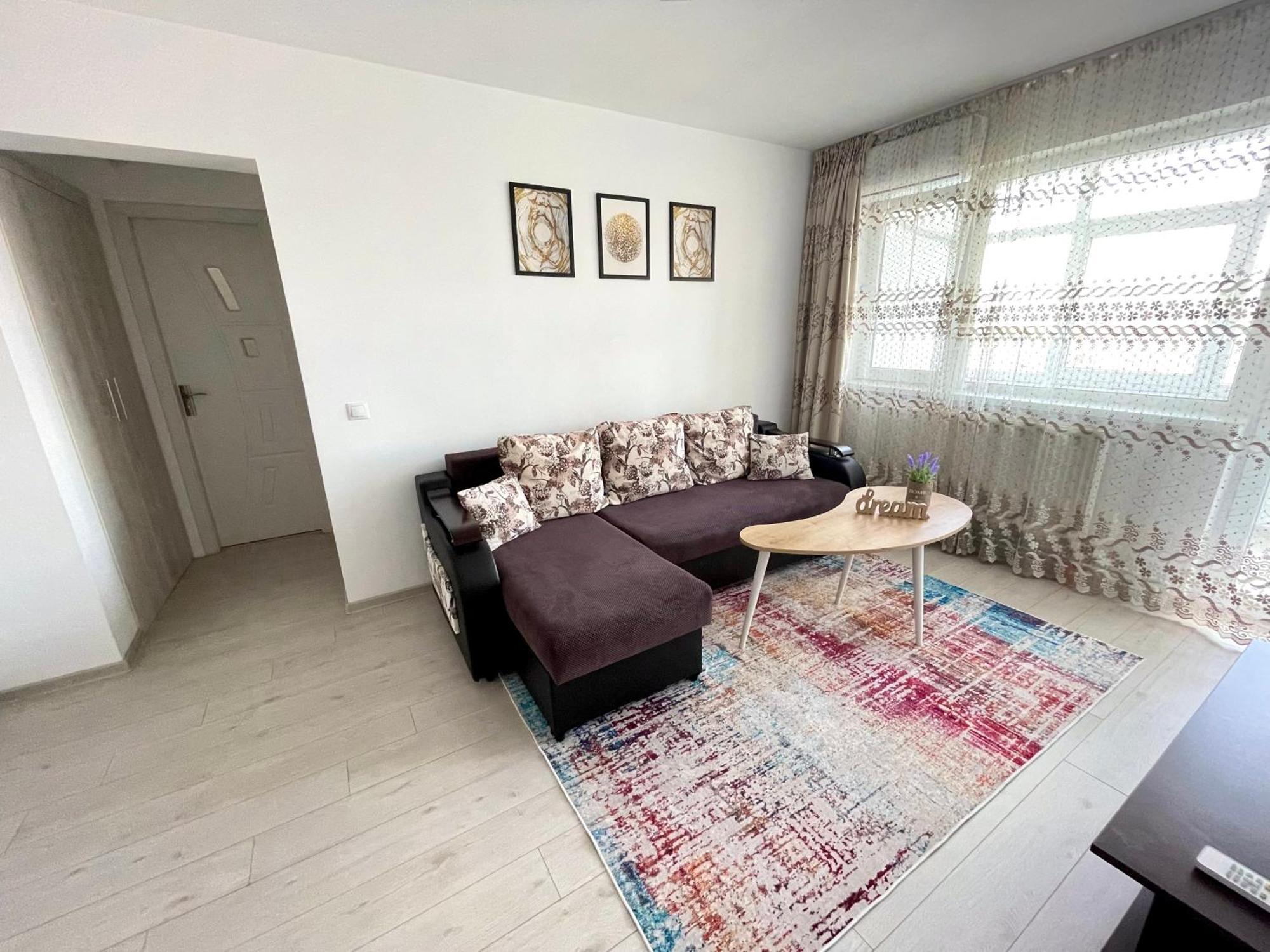 Elite Apartment Targoviste Exterior photo
